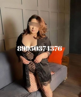 Сексуальная бестия с огненной натурой и неутолимым желанием приглашает в гости на исключительные встречи полные страсти и удовольствия. Для достойных мужчин только самая лучшая программа! 4411, 18 лет